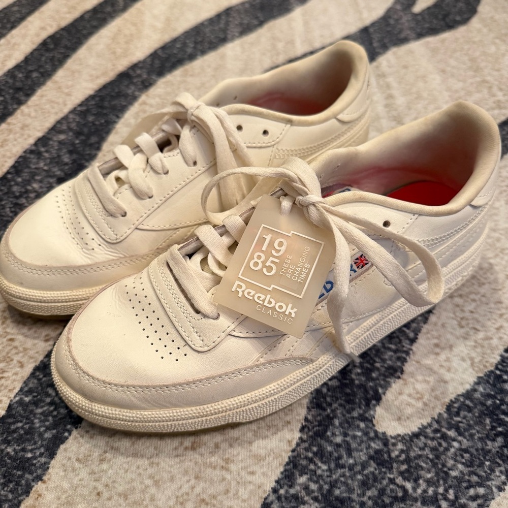 Reebok Club C 85 Vintage Sneaker 7 Colab It’s A Man’s World EEUC - Picture 1 of 5